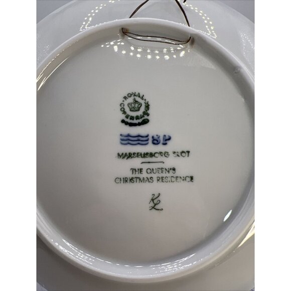 Vintage 1975 Royal Copenhagen Christmas Collectors Plate 7 1/8" - Picture 4 of 7